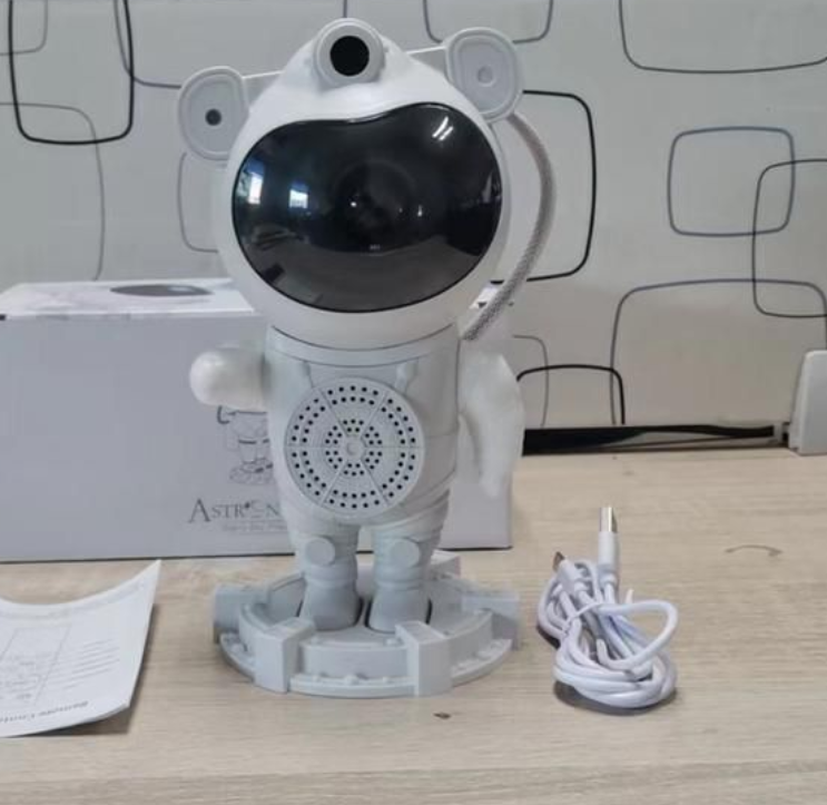 جهاز عرض مجرة ​​رائد الفضاء - ضوء ليلي بسماء مرصعة بالنجوم للأطفال وغرفة النوم 🌌👨‍🚀